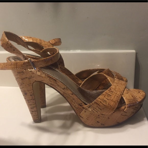 Gianni Bini Dress Sandals - Picture 3 of 9